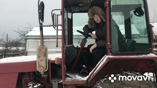 Заводим советский трактор т-25 в мороз.Холодный запуск трактора Т-25 в сыльный мороз без подогрева.