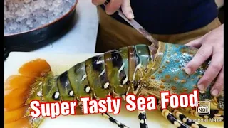 Japanese Street Food - $650 GIANT RAINBOW LOBSTER Sashimi Japan Seafood