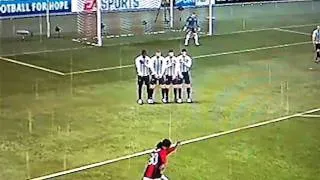 FIFA 11 Ronaldinho Foul