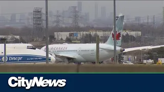 Man falls from cabin door of Air Canada plane at Pearson