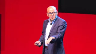 DESENCAJAR EL PENSAMIENTO | Mario Guerra | TEDxCalzadaDeLosHéroes
