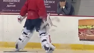 Evgeny Kuznetsov's priceless reaction to Ilya Samsonov's fail