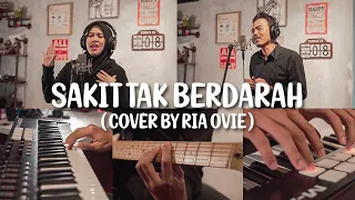 Cover lagu Sakit tak berdarah