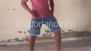 ORLANDINHO - O REI DO PISEIRO DANCANDO BREGA FUNK KKKKK QUE NADA E PISEIRO MESMO