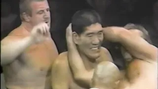 Giant Baba & Jumbo Tsuruta vs. Nikolai Volkoff & Larry Zbyszko (10/7/82)