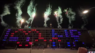 Eröffnung des Neubrandenburger Rathauses mit Lichtershow und Feuerwerk