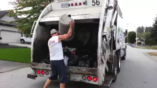 Surrey's Strongest Part 5: Mixed Swamper's: Manual Garbage Collection Action