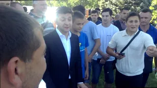 Зеленский с АВАКОВЫМ приехал В Мариуполь и пообщался с жителями!