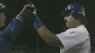 CIN@LAD Gm1: Piazza hits first postseason home run