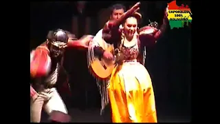 Saya Afrodisiaca (Caporal) Los Kjarkas Y El Ballet Kjarkas De Bolivia En El Gran Rex De Buenos Aires