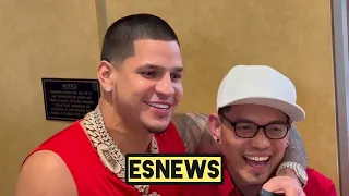 EPIC EDGAR BERLANGA ADOPTED BY CANELO FANS SINGS POPULAR MEXICAN SONG WITH THEM - ESNEWS BOXING