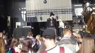 Sasha Song perfoming "Pasiklydęs žmogus" at Baltic Pride 2016 in Vilnius