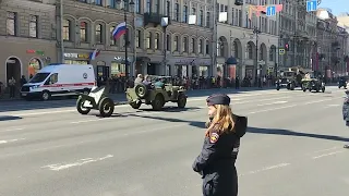 Санкт-Петербург.9.05.2024. С Днём Победы.  Центр города. Ретро автомобили. Часть 1.