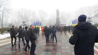 Прорвались к памятнику Шевченко. 9.03.2018