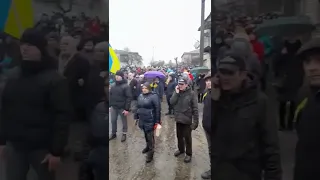 Жители Новопскова Луганской области протестуют против оккупации