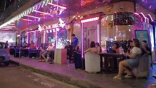 Cambodia Nightlife - Phnom Penh Street Scene - Tour Around