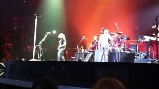 Dry County (2nd solo) - Bon Jovi live Montreal May 4 2011