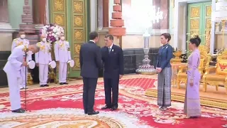 Thai king meets world leaders at APEC summit | AFP