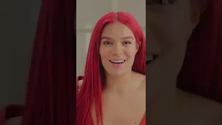 Así consigue Karol G tener unas cejas perfectas