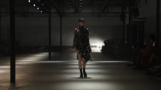 N 21/ Fall Winter 2022/2023 / Milan Fashion Week