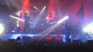 The Prodigy - Break & Enter ( live@Milano 2005 ).mpg