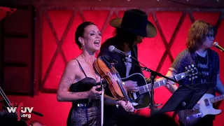 Amanda Shires - "Take It Like A Man" (Live at Rockwood Music Hall)