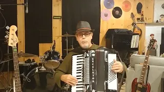 Ho mama mama mama mama mama Ho Visto Maradona . Fisarmonica/ Voce. Cover by Biagio Farina