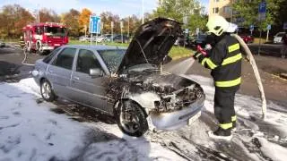 video požár osobního auta Ford Escort v Mostě