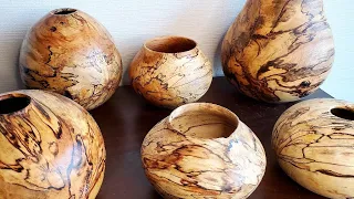 Woodturning - Oak Pots !!　職人技！雨染みの木を削る