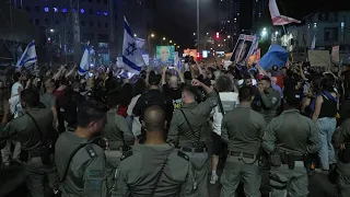 Police disperse protesters at rally in Tel Aviv for release of Gaza hostages | AFP