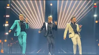 Westlife at 3Arena Dublin - World of Our Own (Home for Christmas)