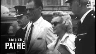 Marilyn Monroe Arrives At London Airport (1956)