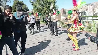 Bailando Morenada con el Grupo Infinito para el Programa "La Batidora"