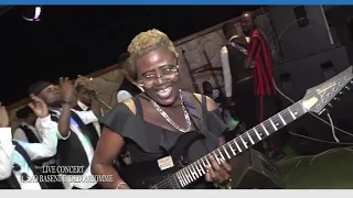 EXTRAIT LIVE CONCERT DE WERRASON A SAO BASENDE DEBONHOMME