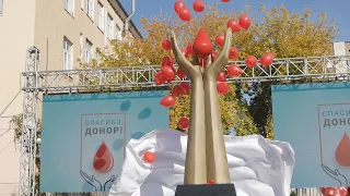 UTV. В Оренбурге открыли первый в России памятник, посвящённый донорам