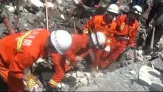 China in rescue effort after deadly quake