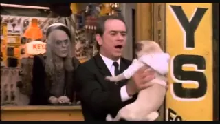 Will Smith meets Frank the pug Men In Black online video cutter com