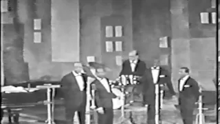 The Golden Gate Quartet - Swing Down Sweet Chariot