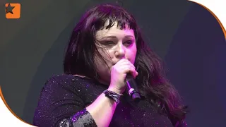 Beth Ditto "Heavy Cross" Live