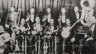 Play Me Slow - Fletcher Henderson & His Orchestra (w/Louis Armstrong, trumpet) - Columbia 292-D