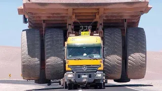 O segundo maior caminhão do mundo | Caterpillar 797F