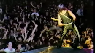 Bon Jovi - Guitar Solo / Drum Solo / In And Out Of Love (Vancouver 1987)