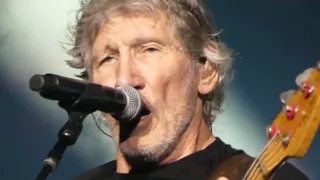 Roger Waters Money & Us and Them (Pink Floyd) & Smell the Roses @U Arena Paris 9/06/2018