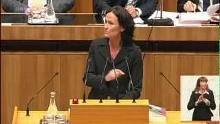 Eva Glawischnig - Gesetze gegen Korruption, aber RICHTIG!