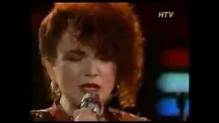 Zorica Kondža - Ima Jedan Svijet (Stijene) HQ♫