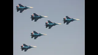 Russian Knights' Sukhoi Su 27s flying display at Dubai Airshow 2021