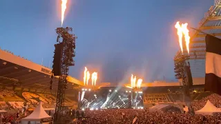 Sam Fender & Brian Johnson AC/DC St James Park, Back In Black 10.06.2023