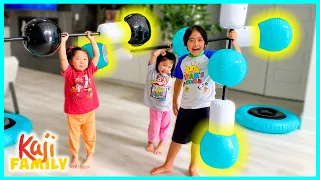 Ryan Emma and Kate Want to Be Strong around the house!!