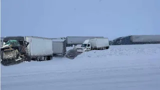 I-80 Wyoming impossible Trucking in winter storm