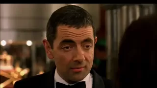 Johnny English - Arriving at the Tower of London